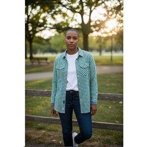 Simms Guide Series Vented Pearl Snap Button Down Women's Fishing Top L